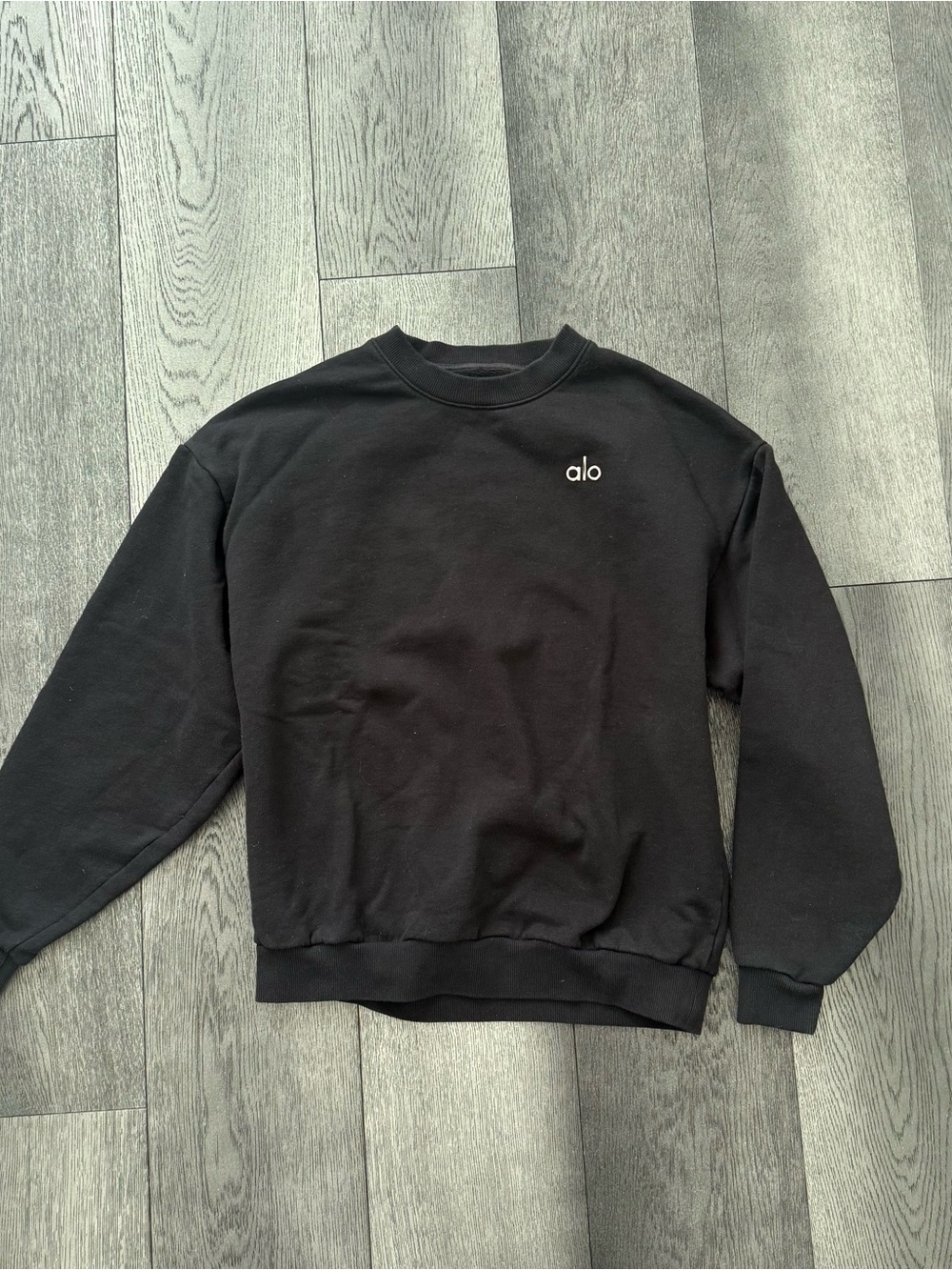Alo Black Crewneck Sweatshirt - Picture 1 of 3